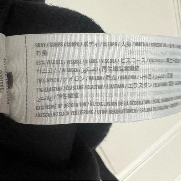 Abercrombie & Fitch Ribbed Knit Scoop Neck Sleeveless Bodysuit Black Size Small - Picture 7 of 9